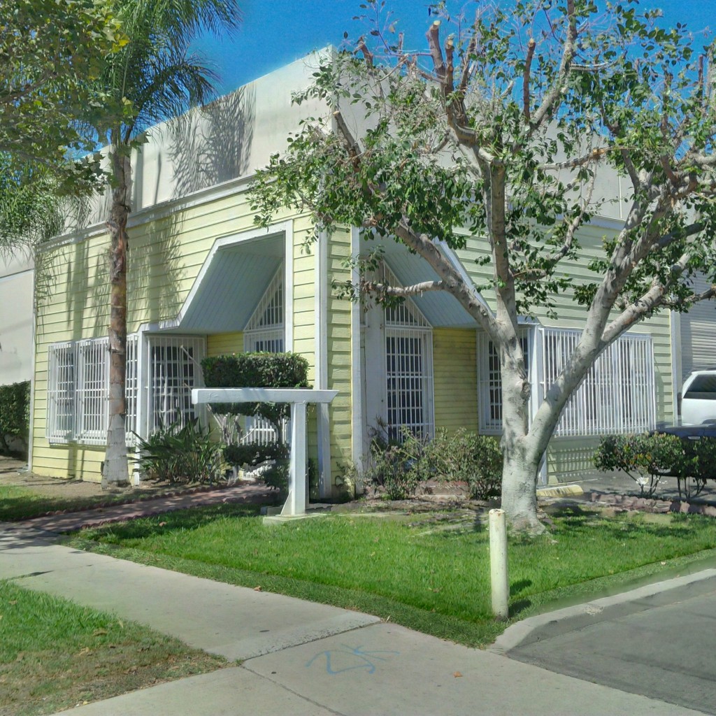 Santa Ana – Light Manufacturing / R & D / $0.72 psf Industrial Gross [L E A S E D]