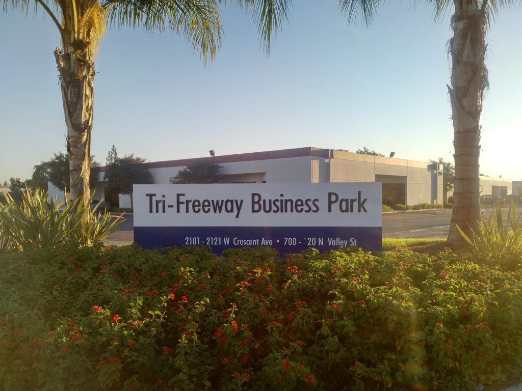 Anaheim – TRI-FREEWAY BUSINESS PARK [$1.00 ~$1.15 PSF]
