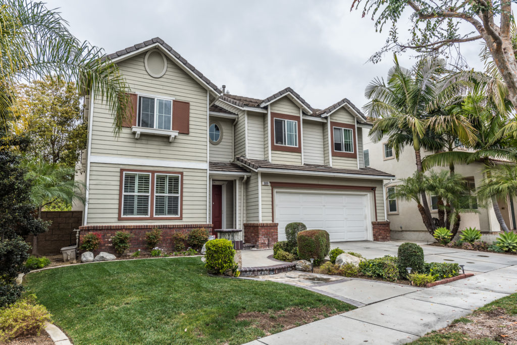 Fullerton – 5 Beds plus 3 Baths Single Family Home in Hawks Pointe Gated Community $820,000 [SOLD]